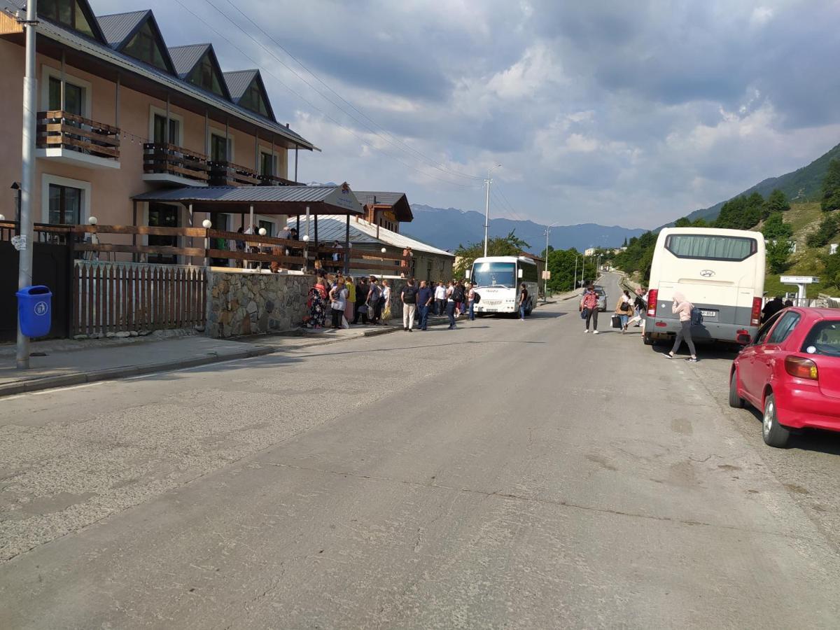 Hotel White Mountains • Თეთრი Მთები Mestia Buitenkant foto